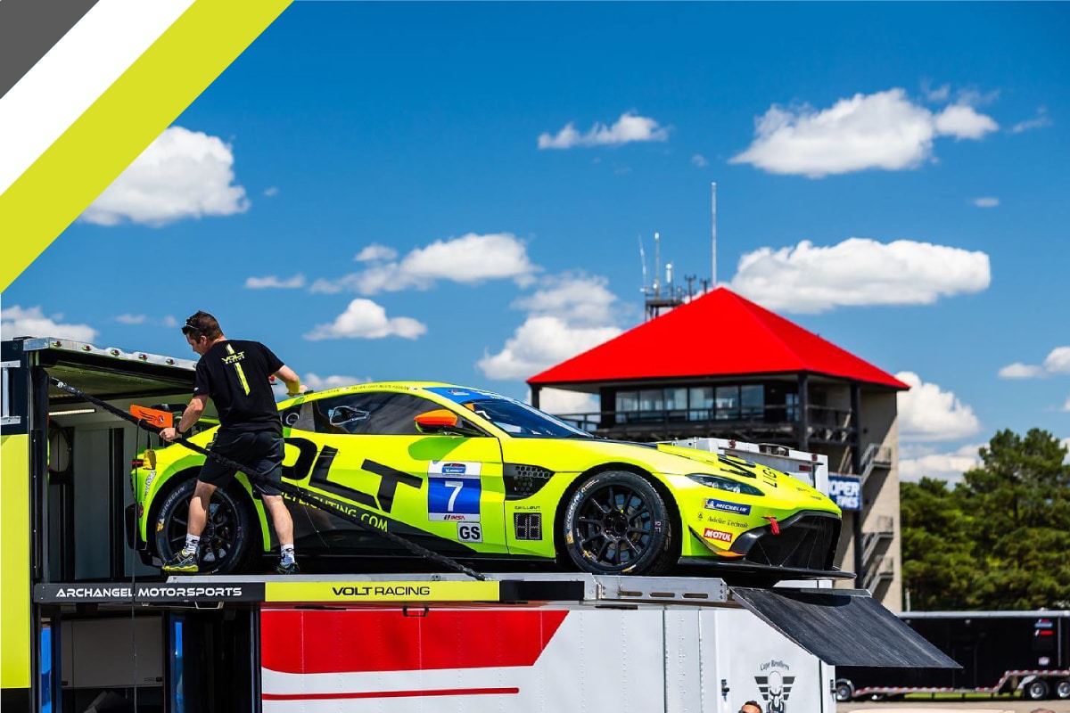 Volt Racing Aston Martin Vantage GT4被卸载