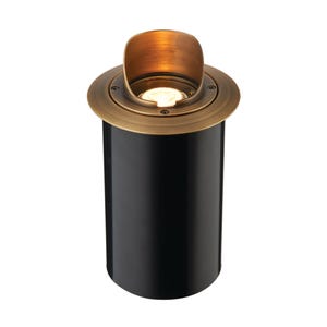Volt®咸狗MR11黄铜井井和屏蔽的眩光护罩照明。